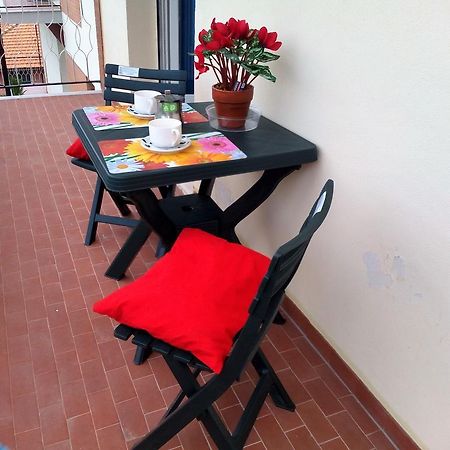 House Argia By Holiday World Apartamento Savona Exterior foto